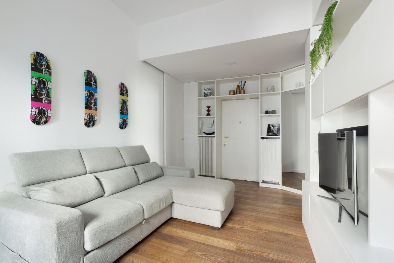 Hl Apartment - Brera, Garibaldi, Moscova, Duomo, Montenapoleone Милан Экстерьер фото